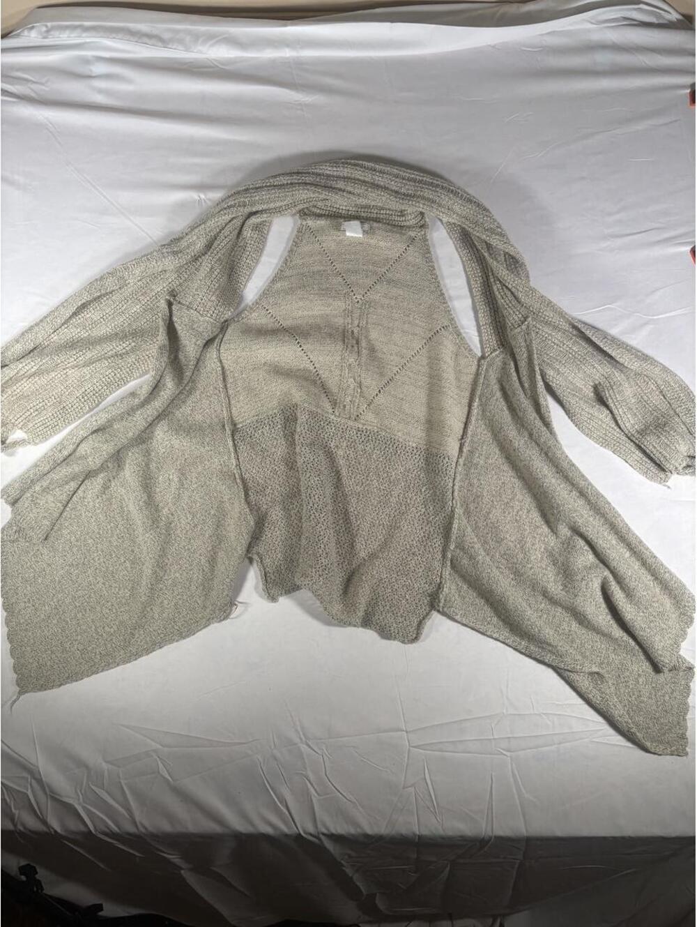 Fendi Women's Gold and Cream Cardigan